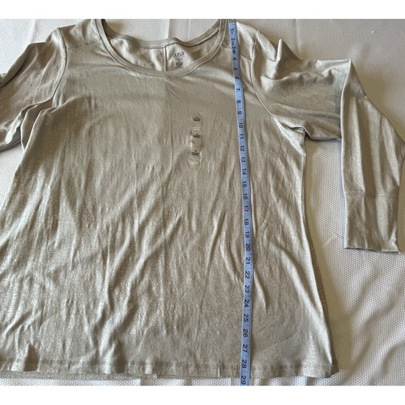a.n.a. Long Sleeve Grey Crewneck with Silver Sparkling Flakes Size 1X - Picture 10 of 11